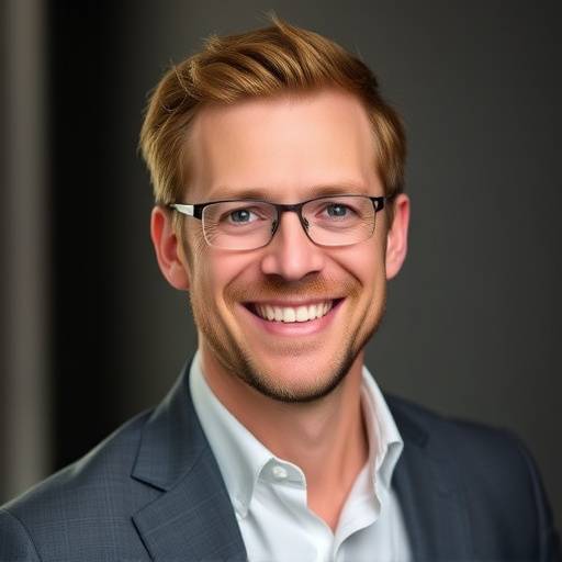 Photo of Eoin Murphy, Financial Analyst at ExpenseWise